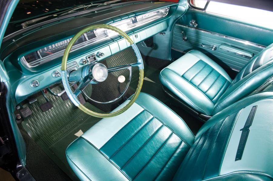  Pontiac Ventura Super Duty 421 Hardtop 1961 года  (фото 3 из 9)